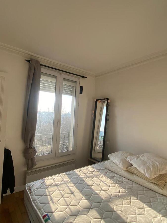 Appartement Ensoleille, Central Et Tout Equipe Avec Vue Tour Eiffel Et Pantheon Paris Bagian luar foto