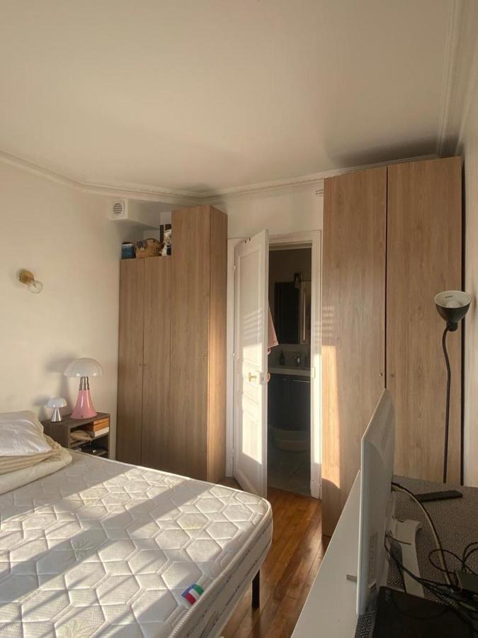 Appartement Ensoleille, Central Et Tout Equipe Avec Vue Tour Eiffel Et Pantheon Paris Bagian luar foto